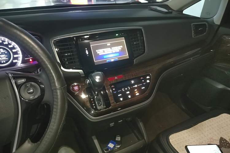 Used Honda Odyssey 2017 2.4L Smart Edition Audio And AC Panel