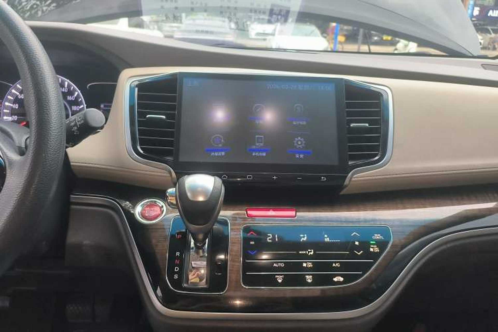 Used Honda Odyssey 2017 2.4L Luxury Edition Audio And AC Panel
