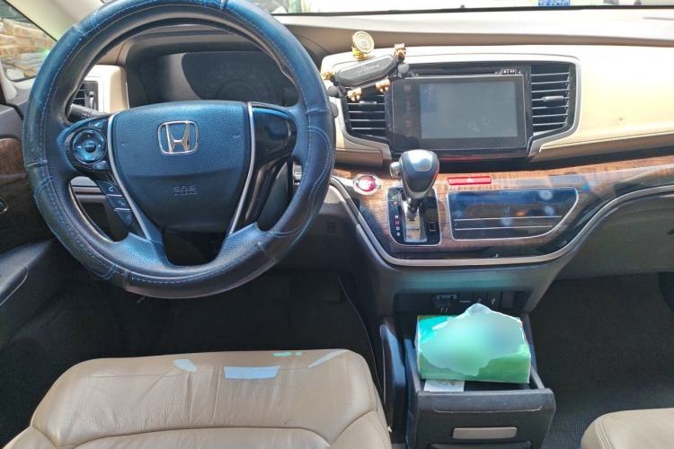 Used Honda Odyssey 2017 2.4L Luxury Edition Center Console