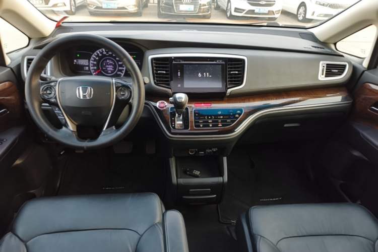 Used Honda Odyssey 2017 2.4L Smart Edition Center Console