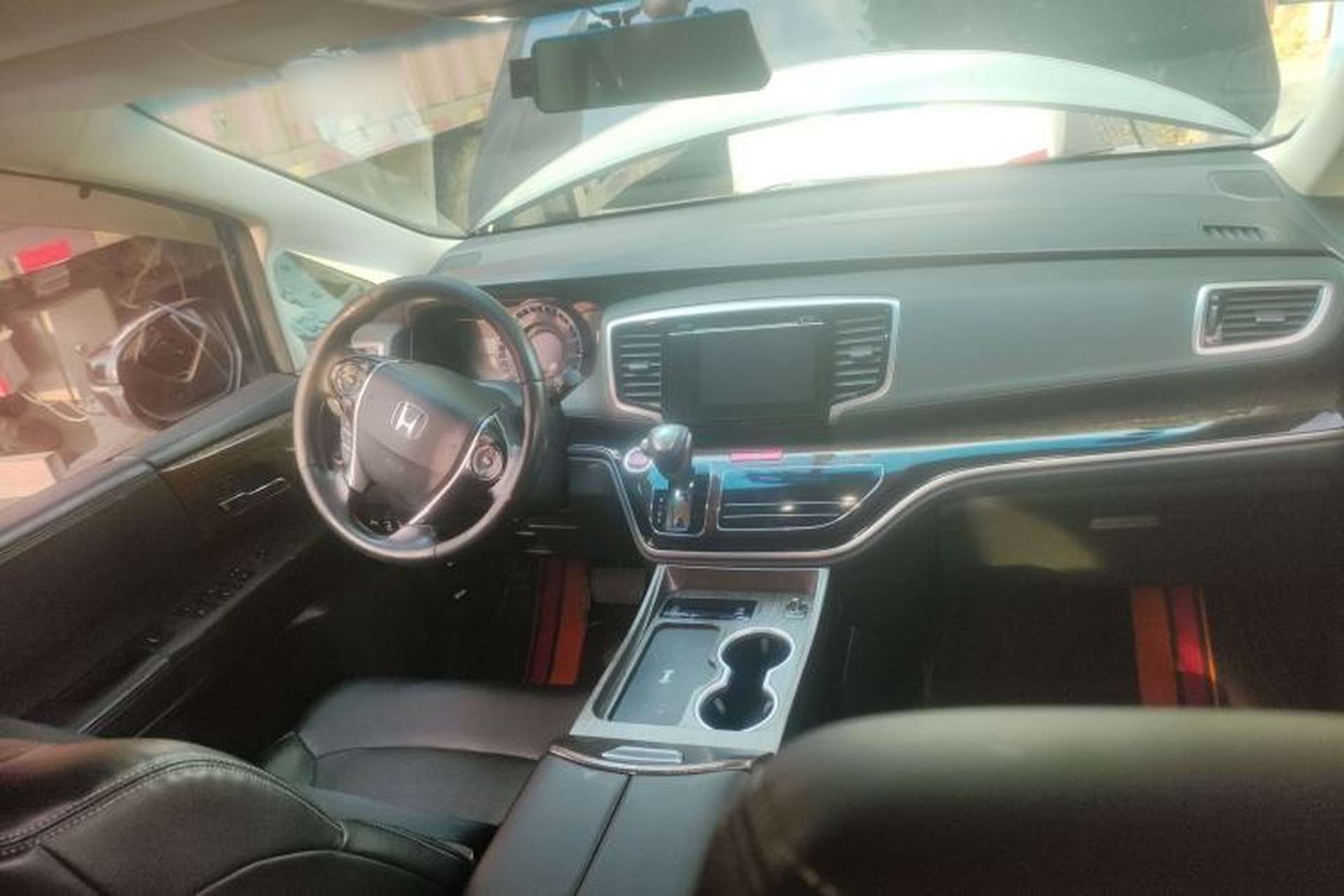 Used Honda Odyssey 2017 2.4L Smart Edition Center Console