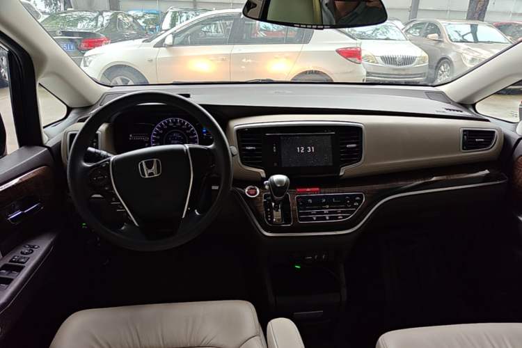 Used Honda Odyssey 2017 2.4L Luxury Edition Center Console