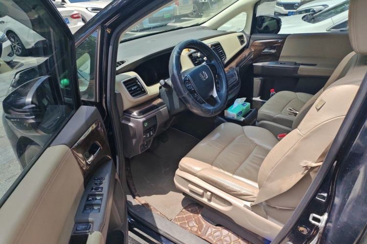 Used Honda Odyssey 2017 2.4L Luxury Edition Driver Seat
