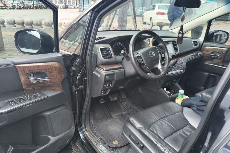 Used Honda Odyssey 2017 2.4L Smart Edition Driver Seat