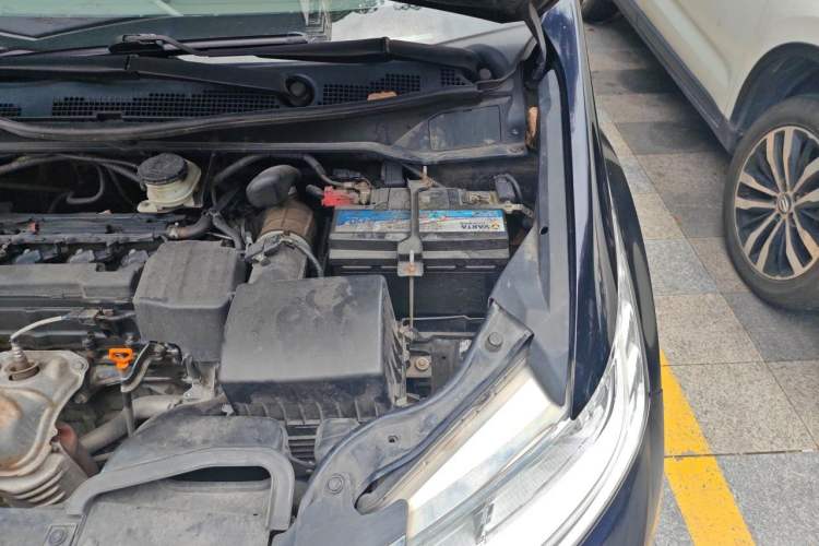Used Honda Odyssey 2017 2.4L Luxury Edition Engine Bay Left