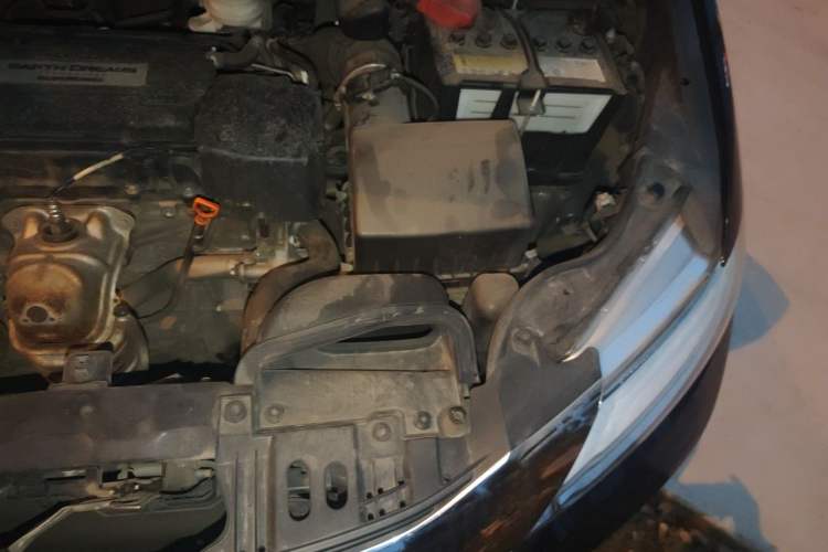 Used Honda Odyssey 2017 2.4L Smart Edition Engine Bay Left