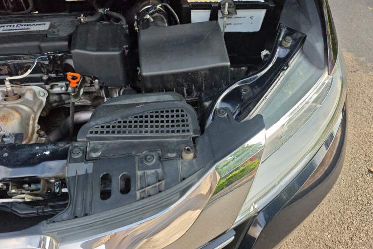Used Honda Odyssey 2017 2.4L Smart Edition Engine Bay Left