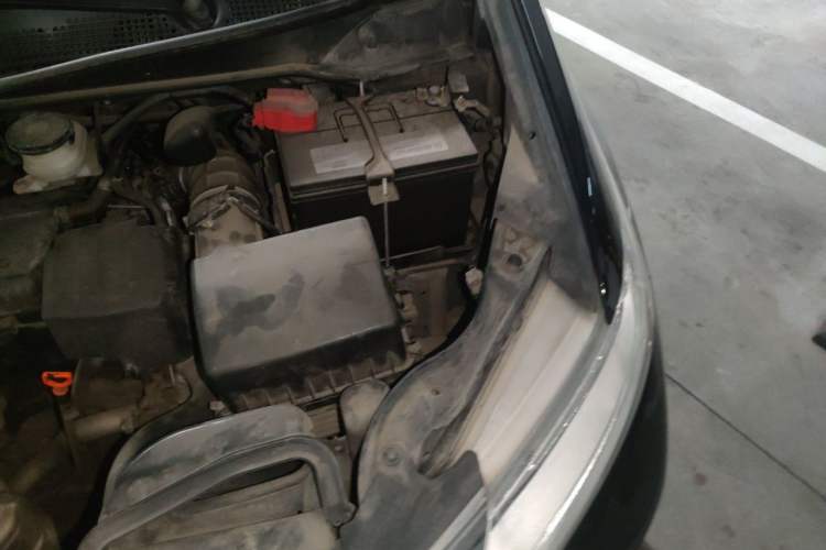 Used Honda Odyssey 2017 2.4L Smart Edition Engine Bay Left
