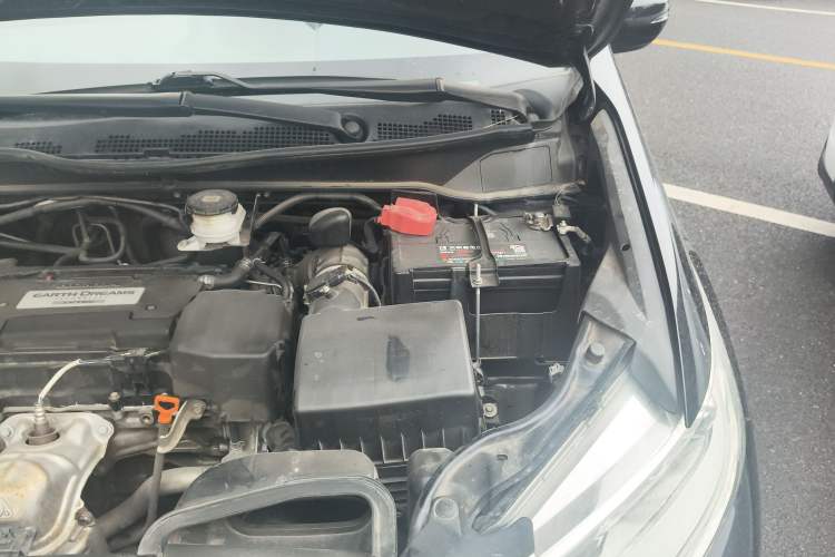 Used Honda Odyssey 2017 2.4L Smart Edition Engine Bay Left