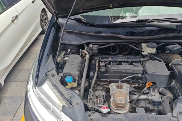 Used Honda Odyssey 2017 2.4L Luxury Edition Engine Bay Right