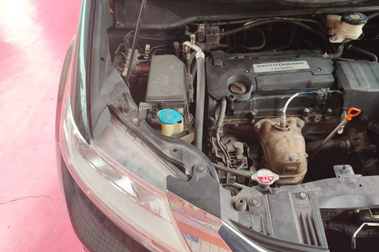 Used Honda Odyssey 2017 2.4L Smart Edition Engine Bay Right