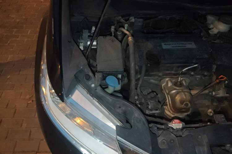 Used Honda Odyssey 2017 2.4L Smart Edition Engine Bay Right