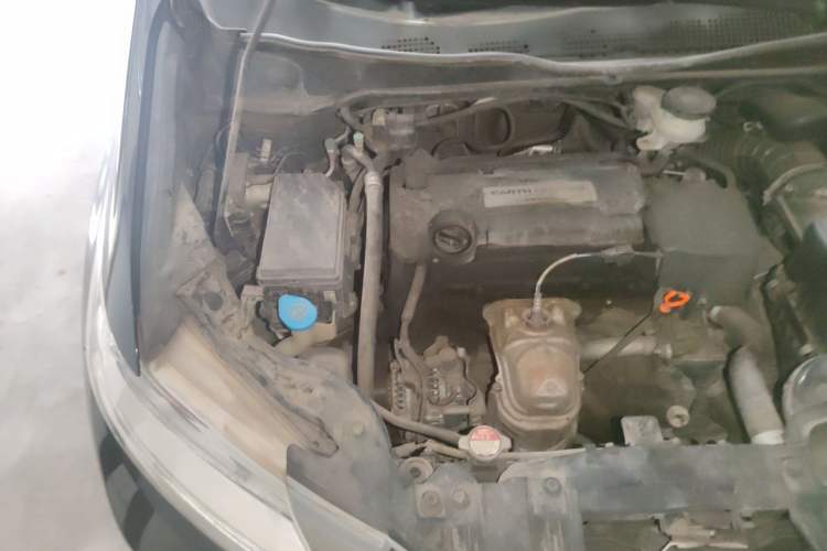 Used Honda Odyssey 2017 2.4L Smart Edition Engine Bay Right
