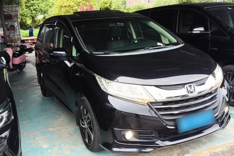 Used Honda Odyssey 2017 2.4L Smart Edition Front Right 45 Deg