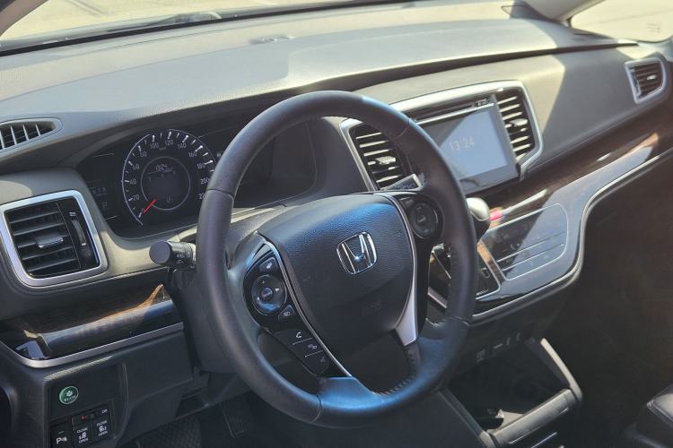 Used Honda Odyssey 2017 2.4L Smart Edition Interior 1