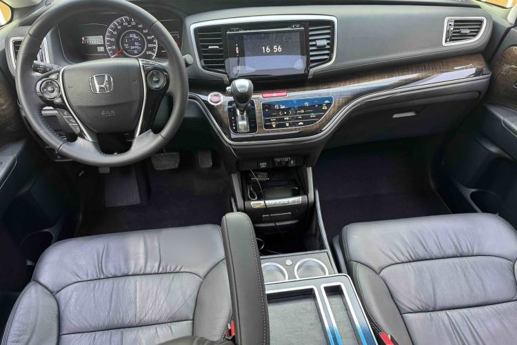 Used Honda Odyssey 2017 2.4L Smart Edition Interior 1