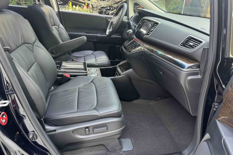 Used Honda Odyssey 2017 2.4L Smart Edition Interior 12