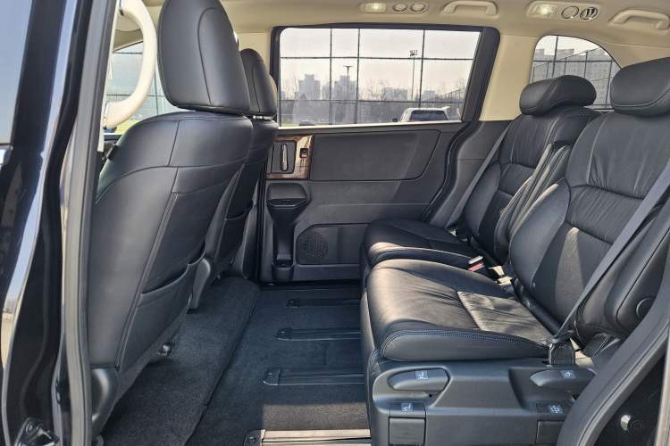 Used Honda Odyssey 2017 2.4L Smart Edition Interior 5