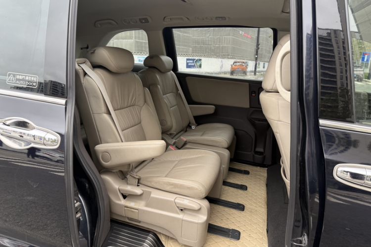 Used Honda Odyssey 2017 2.4L Luxury Edition Interior 7