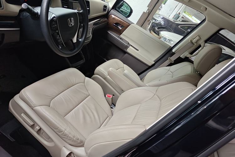 Used Honda Odyssey 2017 2.4L Luxury Edition Left Front Seat