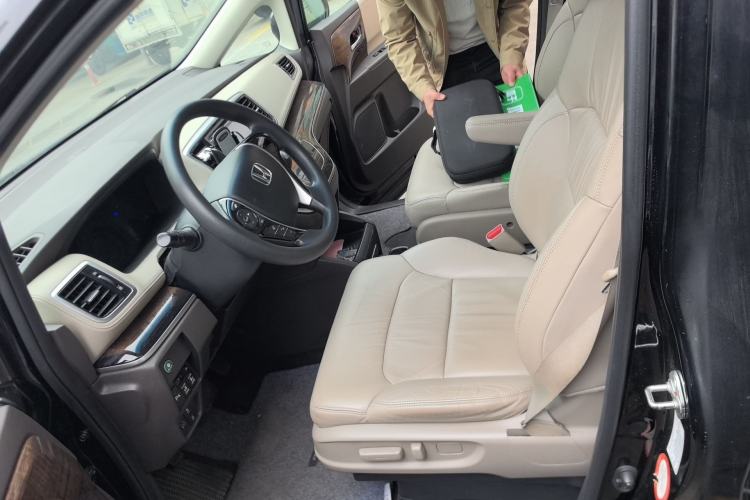 Used Honda Odyssey 2017 2.4L Luxury Edition Left Front Seat