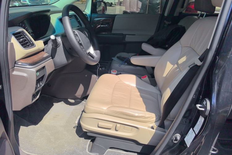 Used Honda Odyssey 2017 2.4L Luxury Edition Left Front Seat
