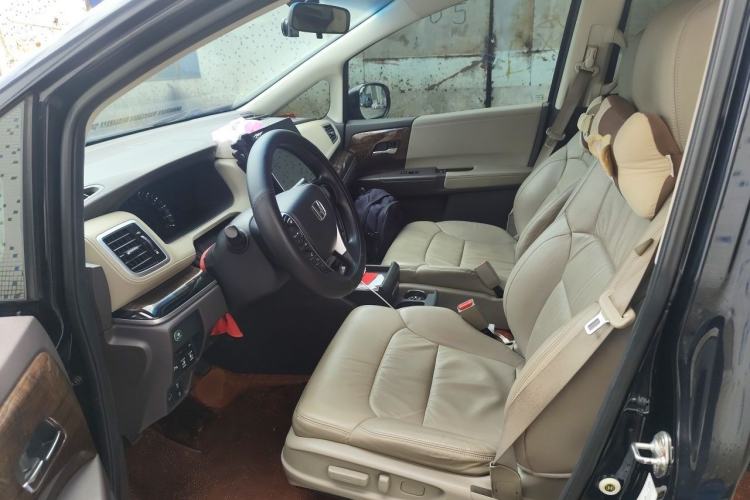 Used Honda Odyssey 2017 2.4L Luxury Edition Left Front Seat