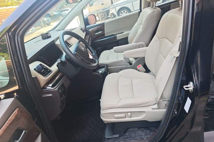Used Honda Odyssey 2017 2.4L Luxury Edition Left Front Seat