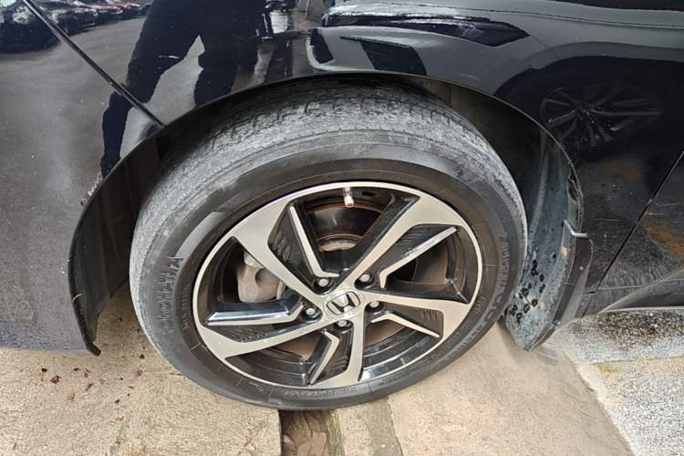 Used Honda Odyssey 2017 2.4L Luxury Edition Left Front Wheel Hub