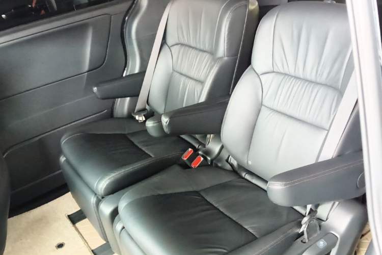 Used Honda Odyssey 2017 2.4L Smart Edition Left Rear Seat