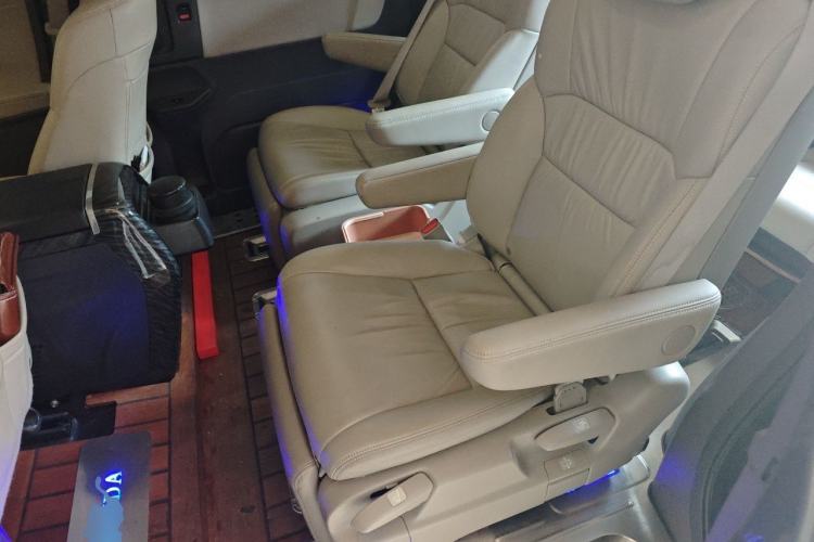 Used Honda Odyssey 2017 2.4L Luxury Edition Left Rear Seat