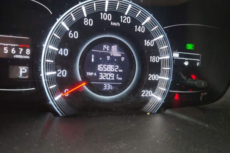 Used Honda Odyssey 2017 2.4L Smart Edition Odometer Close Up