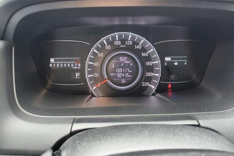 Used Honda Odyssey 2017 2.4L Smart Edition Odometer Close Up