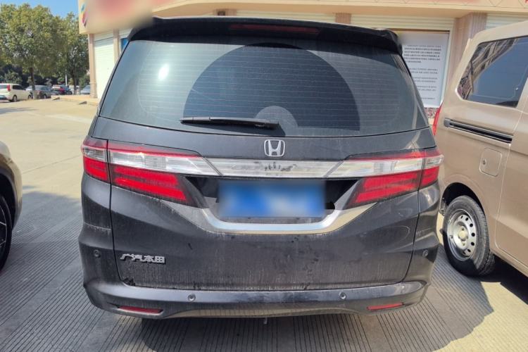 Used Honda Odyssey 2017 2.4L Luxury Edition Rear