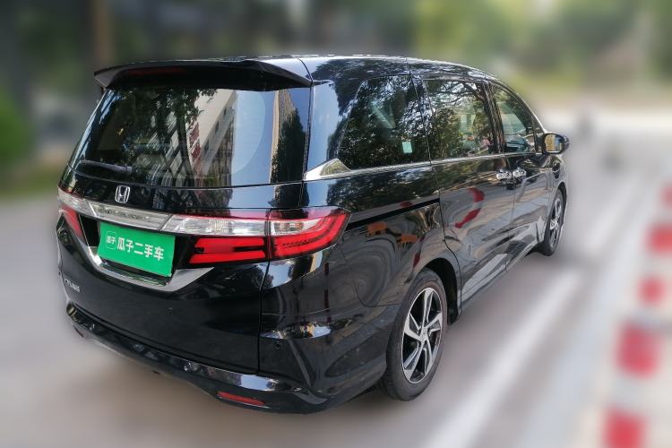 Used Honda Odyssey 2017 2.4L Luxury Edition Rear Right 45 Deg