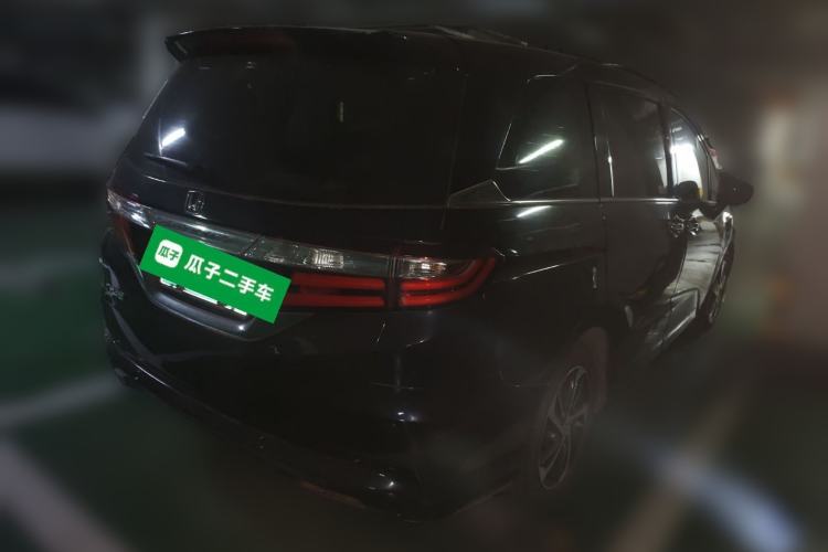 Used Honda Odyssey 2017 2.4L Luxury Edition Rear Right 45 Deg