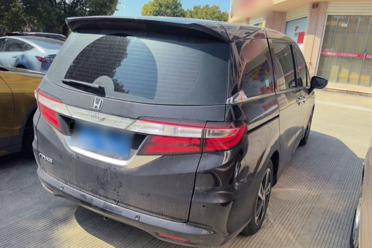 Used Honda Odyssey 2017 2.4L Luxury Edition Rear Right 45 Deg