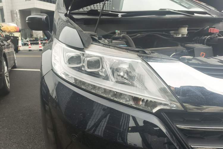 Used Honda Odyssey 2017 2.4L Smart Edition Right Front Headlight