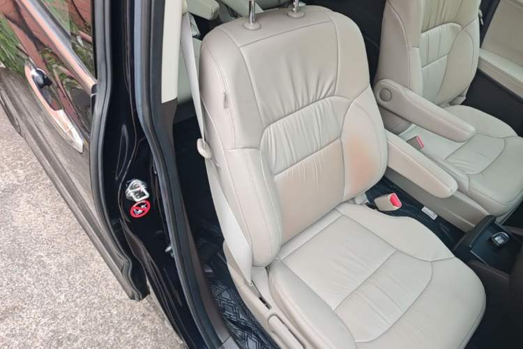 Used Honda Odyssey 2017 2.4L Luxury Edition Right Front Seat