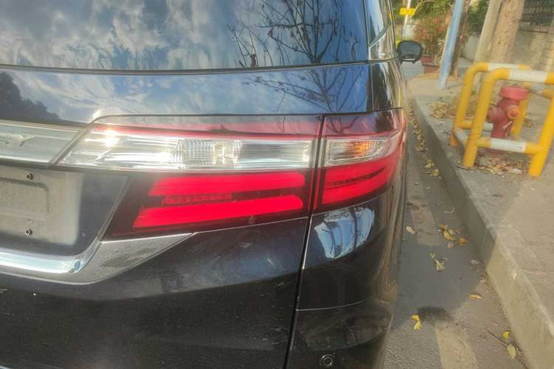 Used Honda Odyssey 2017 2.4L Smart Edition Right Rear Taillight