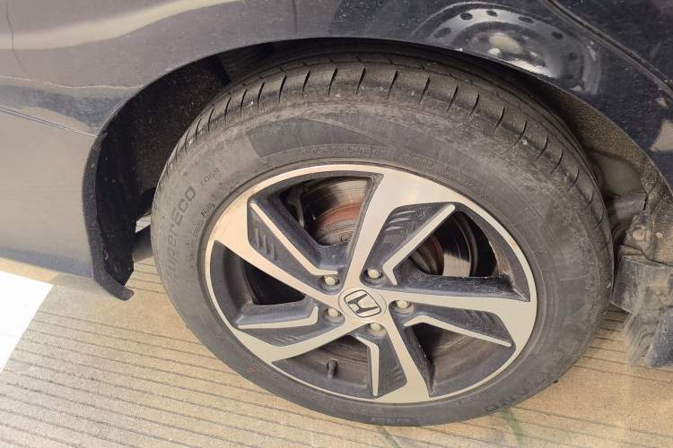 Used Honda Odyssey 2017 2.4L Luxury Edition Right Rear Wheel Hub