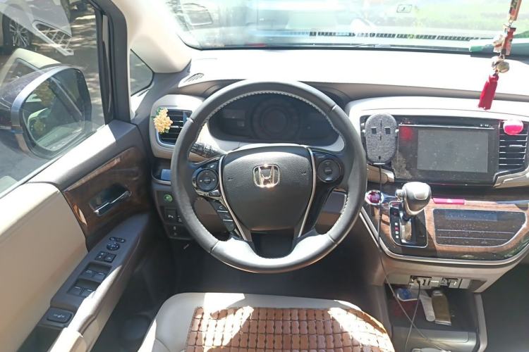 Used Honda Odyssey 2017 2.4L Smart Edition Steering Wheel