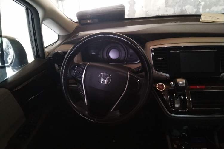 Used Honda Odyssey 2017 2.4L Luxury Edition Steering Wheel