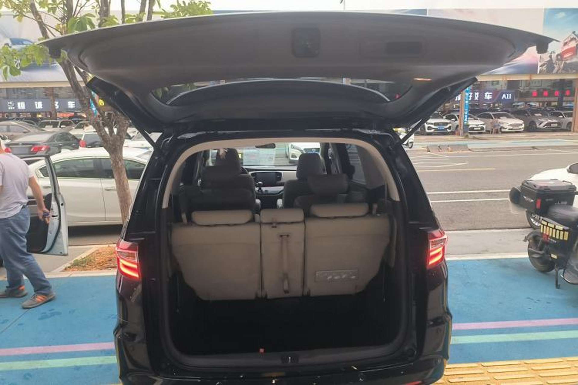 Used Honda Odyssey 2017 2.4L Luxury Edition Trunk