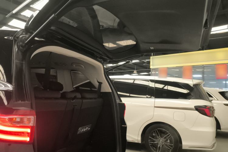 Used Honda Odyssey 2017 2.4L Smart Edition Trunk