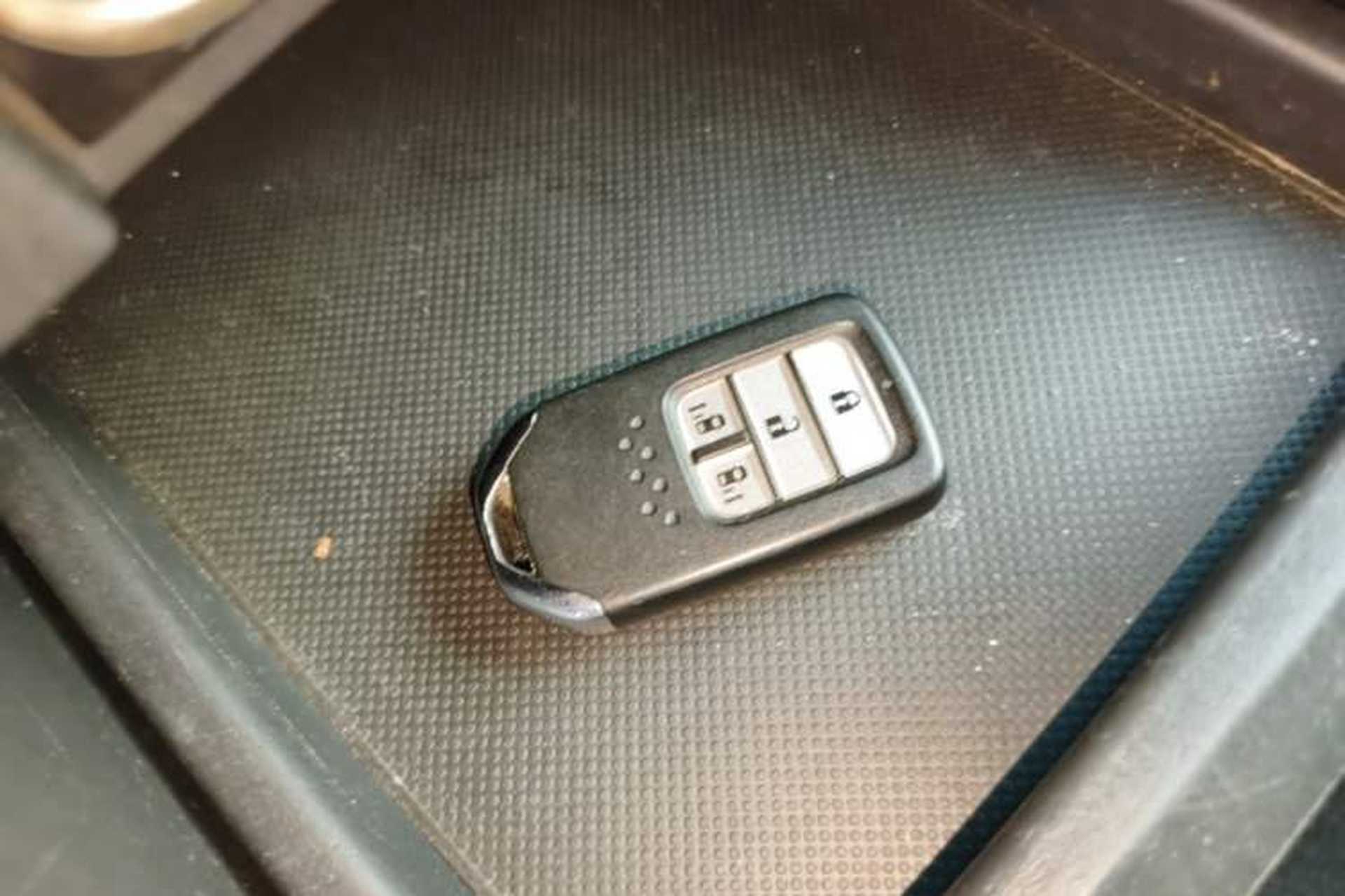 Used Honda Odyssey 2017 2.4L Smart Edition Vehicle Key