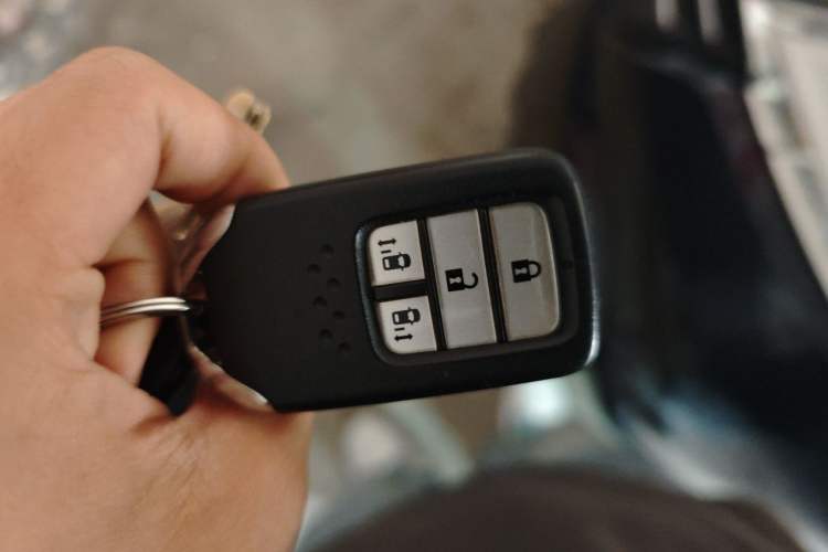 Used Honda Odyssey 2017 2.4L Luxury Edition Vehicle Key