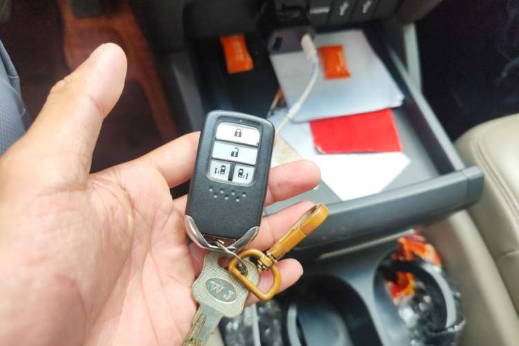 Used Honda Odyssey 2017 2.4L Luxury Edition Vehicle Key