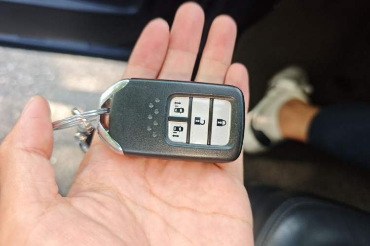 Used Honda Odyssey 2017 2.4L Smart Edition Vehicle Key