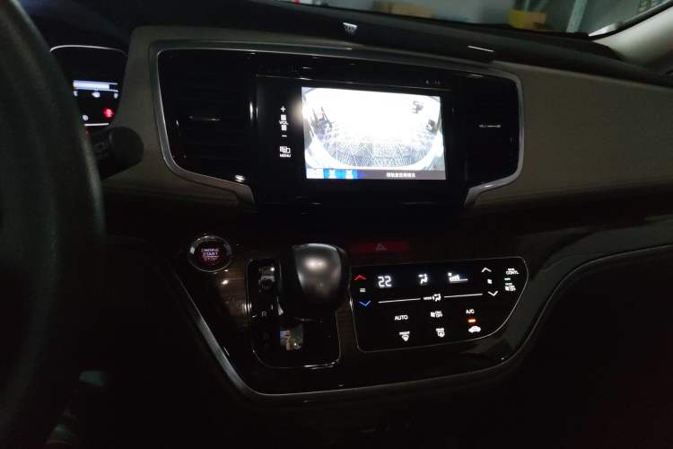 Used Honda Odyssey 2017 2.4L Luxury Edition Audio And AC Panel
